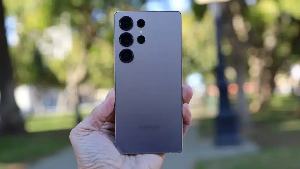 Samsung готовит шесть новых флагманов: раскрыты номера моделей Galaxy S26 и Z Fold 8 на 2026 год.