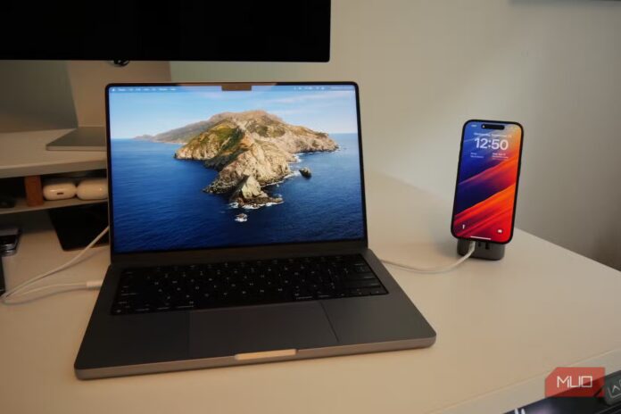 Вот почему новые iPhone и MacBook станут дороже