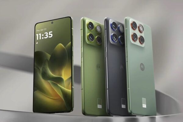 Официальная премьера ультратонкого смартфона Moto X70 Air толщиной 6 мм состоялась в Китае