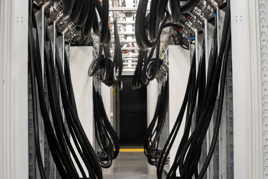 Сотни тысяч графических процессоров в одной сети. Microsoft запускает Fairwater, «суперфабрику по обучению искусственного интеллекта» планетарного масштаба