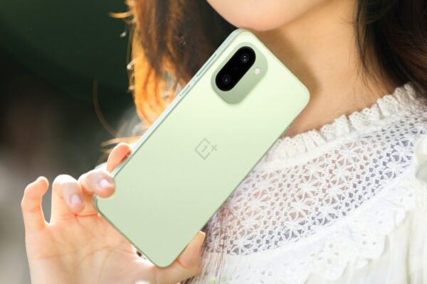 OnePlus опубликовала официальные изображения смартфона Ace 6T