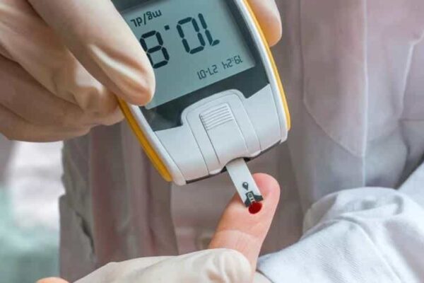 Для безболезненного мониторинга уровня глюкозы создан датчик с pH-мониторингом