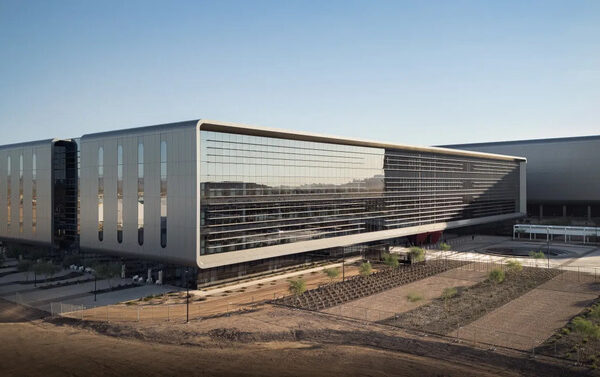 Тайваньский чиновник заявил, что масштабные инвестиции TSMC в США — это стратегия отказа от поддержки Intel