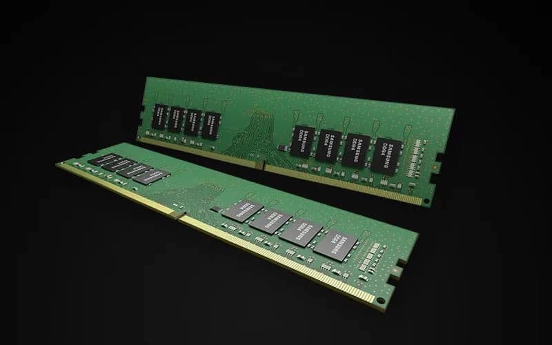 Ритейлеры в Японии начали вводить ограничения на продажу твердотельных накопителей, жестких дисков и оперативной памяти из-за их дефицита и роста цен.