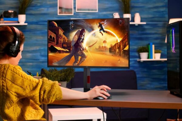 Игры на OLED без компромиссов: новые мониторы AOC имеют частоту 360 Гц, 0,03 мс и стоят ниже 1100 левов.