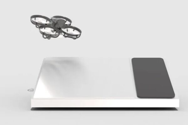 Стартап представил микродрон для борьбы с комарами — он гоняет и разрывает их на части