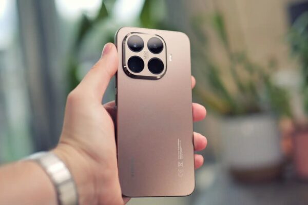 Цены на смартфоны Xiaomi вырастут в 2025 году из-за нехватки чипов памяти с искусственным интеллектом: Лу Вейбинг предупреждает