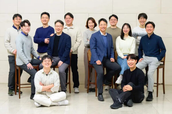 Компания Samsung разработала технологию флэш-памяти NAND, которая потребляет 96 процентов энергии. меньше энергии благодаря сегнетоэлектрическим транзисторам