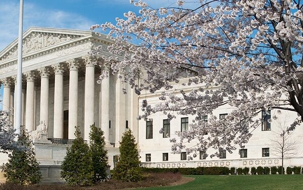 Верховный суд США решает, несут ли интернет-провайдеры ответственность за пользовательское пиратство