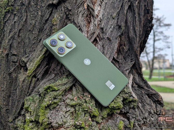 Motorola Edge 70 Ultra — грядет новый смартфон высокого класса. Мы познакомились с его дизайном и системой SoC.