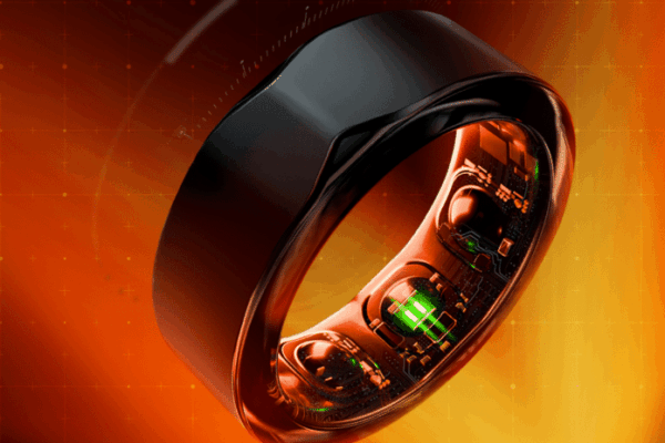 Титановый конкурент Apple Watch: представил умное кольцо, работающее 15 дней и весящее менее 6 граммов