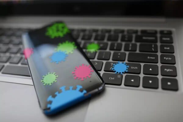 Новый Android-троянец Sturnus крадет деньги и блокирует смартфоны, маскируясь под Chrome