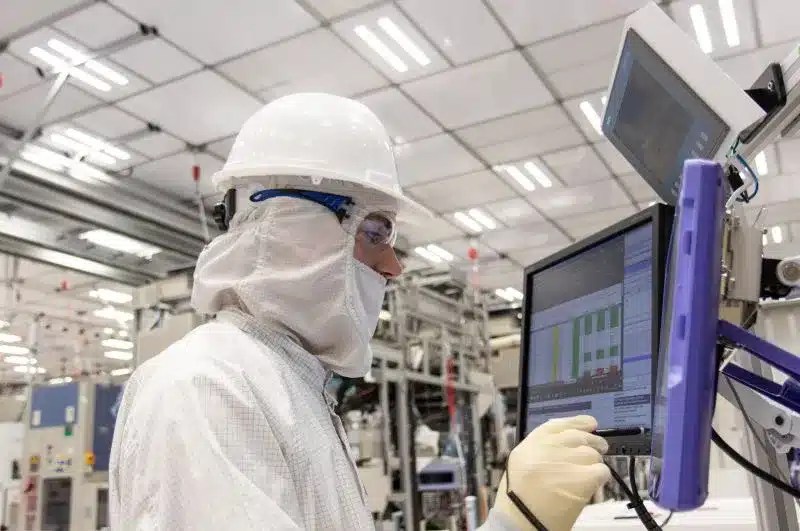 Intel подозревается в тестировании подпадающего под санкции китайского оборудования — повышается риск утечки технологического процесса 14A