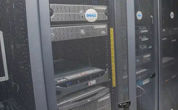 Google начала вывод из эксплуатации и вывоз старых кеширующих серверов из России