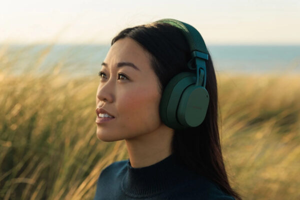 Fairbuds XL (2025) — наушники от Fairphone возвращаются в свежей версии. Лучший звук и по-прежнему простая замена батарей