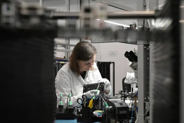 Российская компания Yadro планирует разработать собственный чип для базовых станций к 2031 году