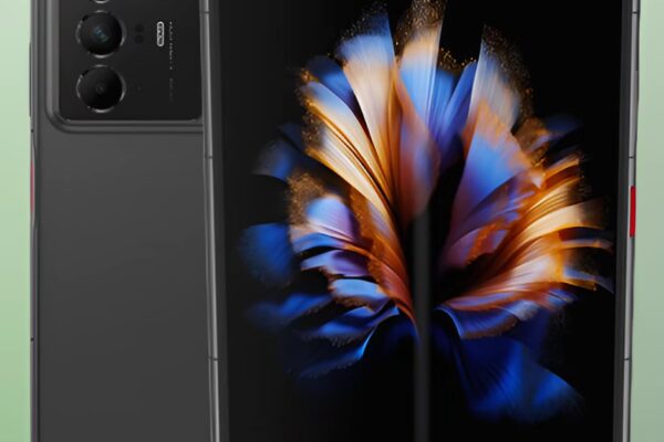 Состоялся официальный анонс первого складного смартфона Nubia Fold
