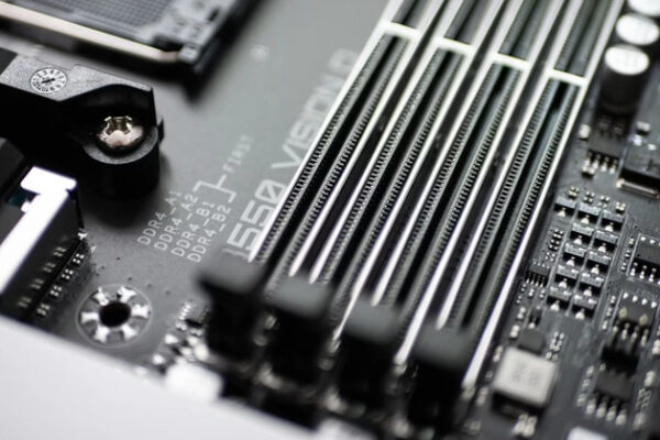 Закажите RAM сегодня и получите ее через полтора года. Влияние партнерства OpenAI с основными поставщиками DRAM