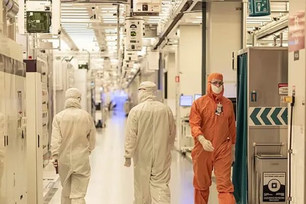 Apple, Google и, возможно, даже Nvidia начали рассматривать Intel как альтернативу TSMC.