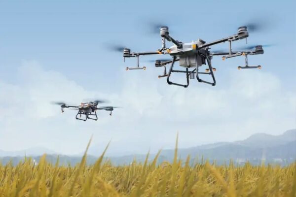 Китайские чиновники призвали США снять запрет на импорт иностранных беспилотных летательных аппаратов и пригрозили принять ответные меры.