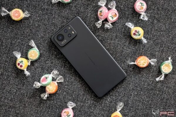 ASUS уходит с рынка смартфонов? Никаких указаний на премьеру нового телефона ROG или модели Zenfone нет.