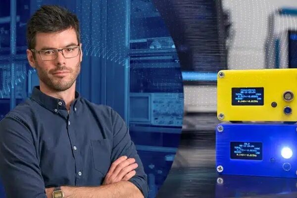 Космос в форме для печенья. Как физик построил детектор частиц стоимостью всего 100 долларов