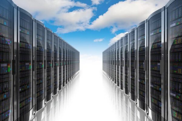 Дата-центры будут потреблять 70% памяти в 2026 году: дефицит затронет автопром и электронику