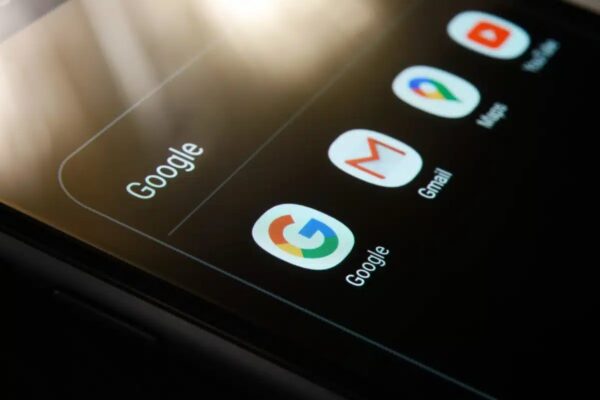 Google подтвердила планы усложнить установку сторонних приложений на Android
