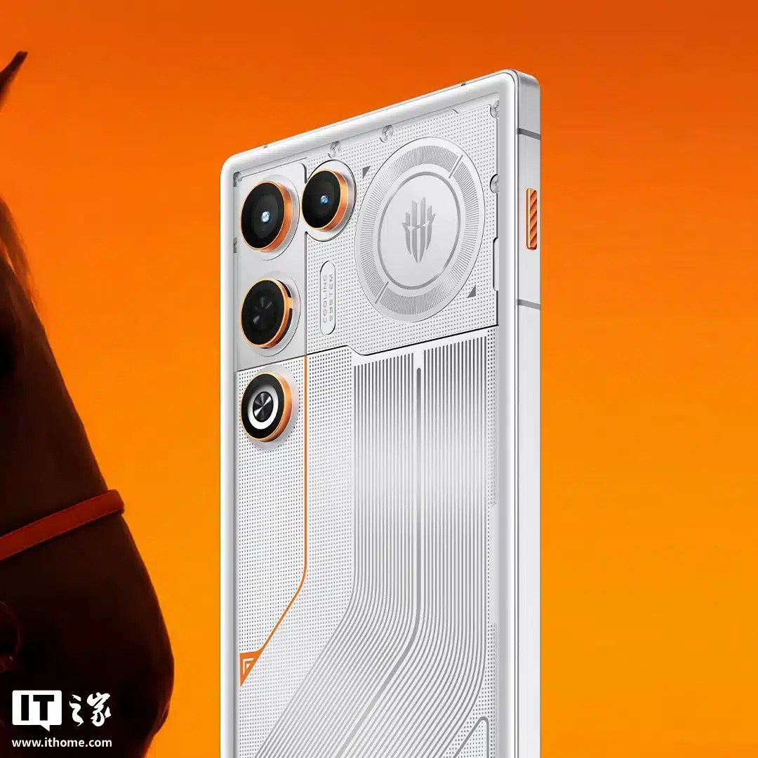 Red Devil готовит игровой смартфон Red Devil 11 Air с редкой кнопкой 520 Гц