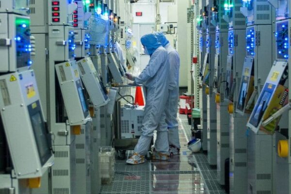 Мировые продажи чипов в ноябре подскочили на 29,8% и достигли рекордного уровня