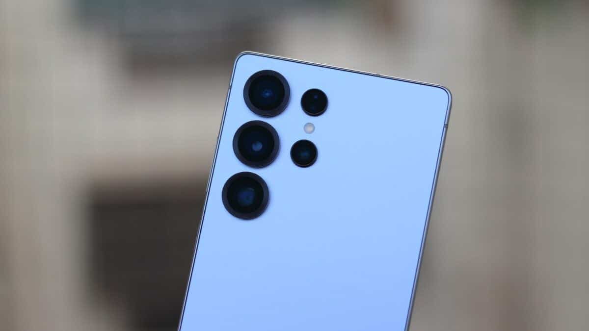 Samsung обновила камеры Galaxy S27 Ultra, но телеобъектив остался прежним: первые подробности