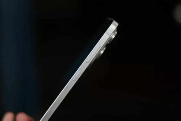 iPhone AirSamsung отказывается от Galaxy S26 Edge после обвала цен на iPhone Air iPhone Air