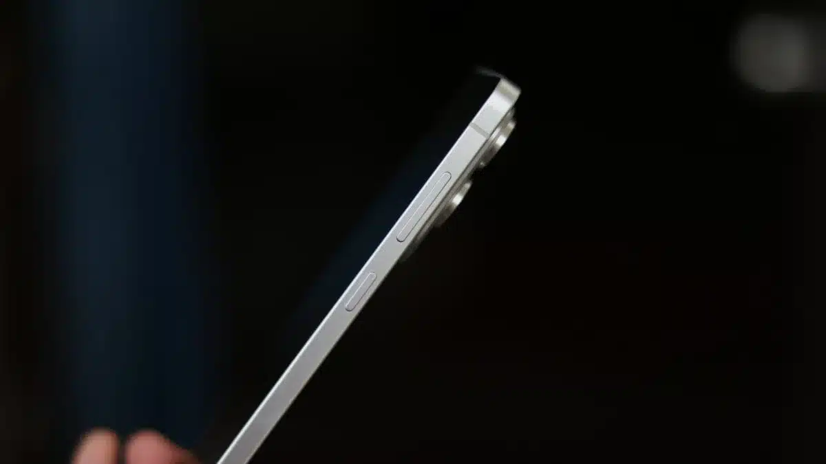 iPhone AirSamsung отказывается от Galaxy S26 Edge после обвала цен на iPhone Air iPhone Air