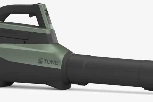 Почти бесшумный новый электровентилятор по мощности не уступает бензиновому.