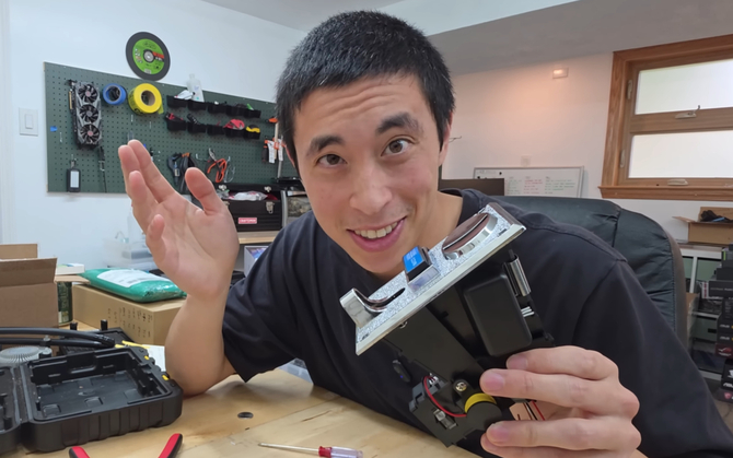 Вставьте злотый, чтобы включить компьютер — проект для всех. Все, что вам нужно, это оборудование для проверки монет и...