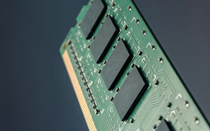 Оперативная память DDR3 становится дороже по сравнению с дорогими DDR4 и DDR5. Интерес к типу 2007 года, похоже, растет.