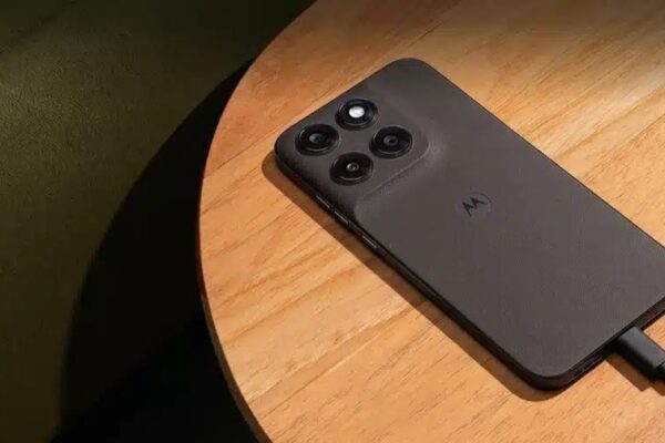 Motorola официально представила смартфоны Moto G77 и Moto G67