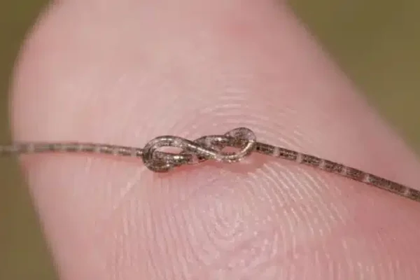 В Китае создали процессор в виде тонкой упругой нити с миллионами транзисторов