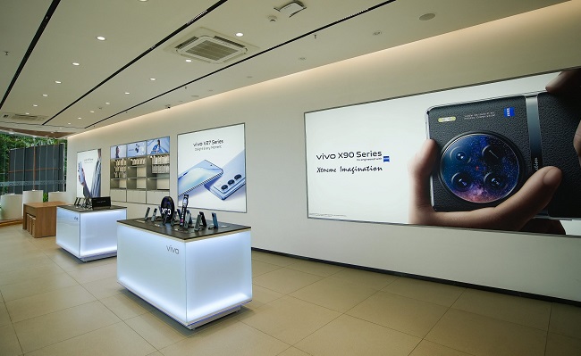 Vivo и Oppo растут на сокращающемся рынке смартфонов в Индии