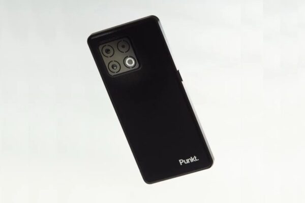 Этот смартфон, ориентированный на конфиденциальность, проводит жесткую грань между надежными приложениями и всем остальным.