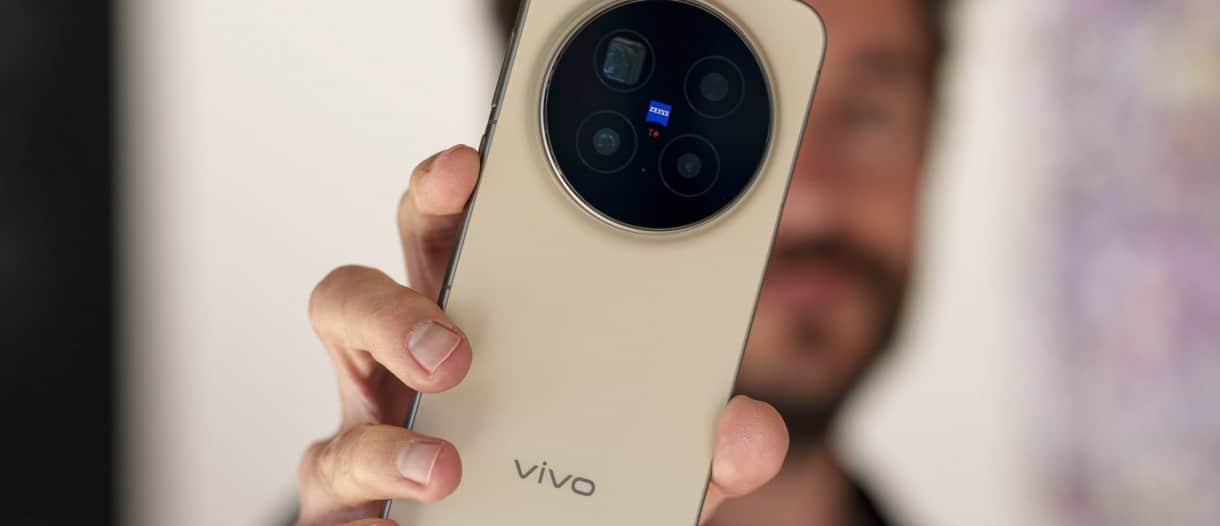 Vivo готовится к выпуску серии X300 и уже работает над флагманами X500.