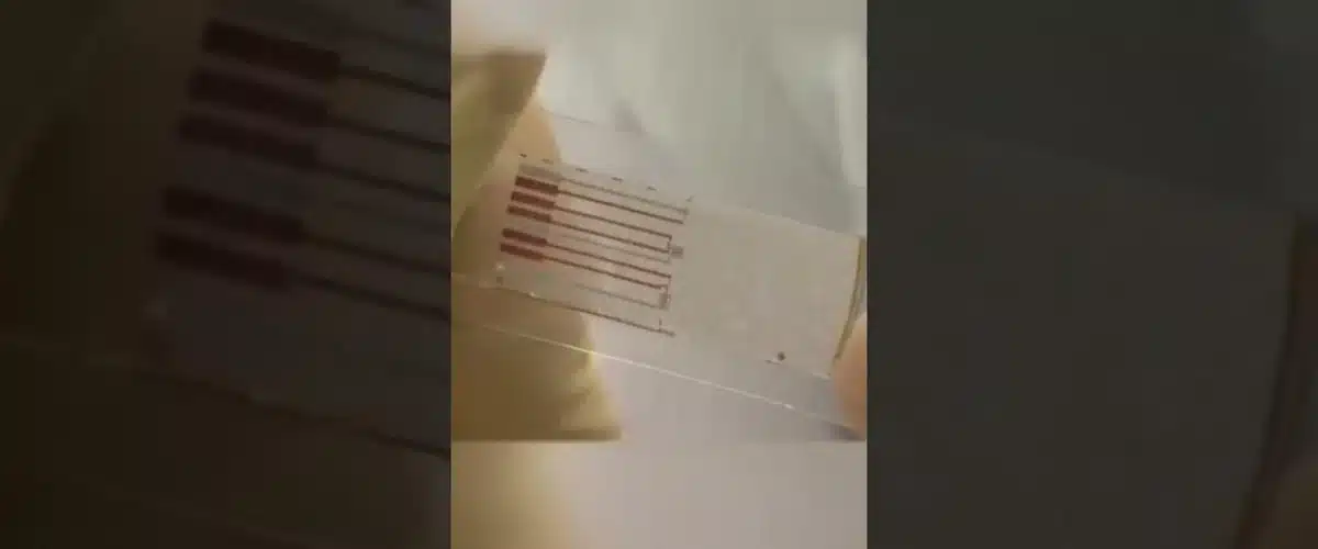 Новый гибкий носимый чип без проблем выдерживает 40 000 циклов изгиба.