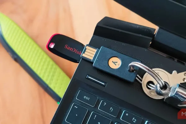 Да, вы можете превратить любой старый USB-накопитель в физический ключ безопасности.