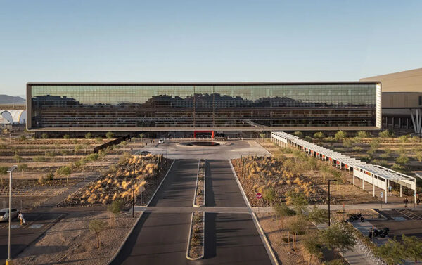 Тайваньская компания Semiconductor расширяет свой производственный комплекс в США. Планируется построить четыре новых завода.