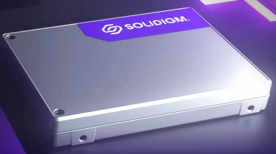 SSD по цене автомобиля: Самый большой в мире накопитель Solidigm D5-P5336 стоит $37 000