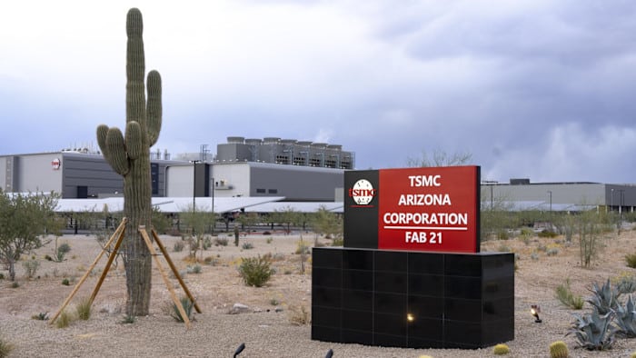 США планируют исключить крупные технологические компании из следующей волны тарифов на чипы