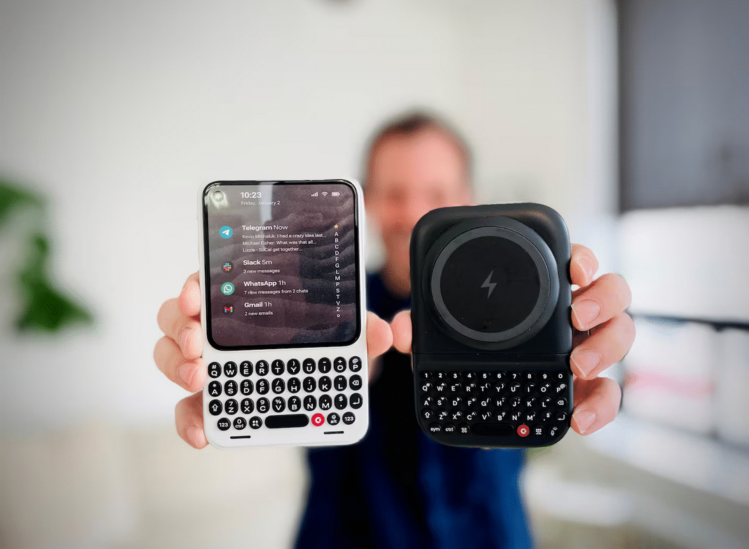 Бывшие сотрудники BlackBerry возвращают физическую клавиатуру смартфона, предназначенную для работы, а не для «прокрутки»