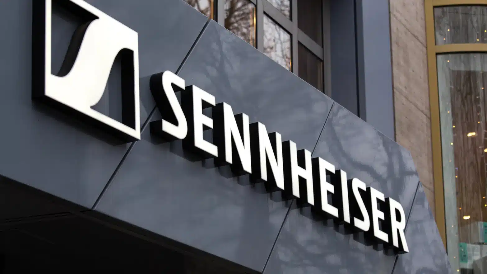 Конец эпохи: Sonova продает бизнес по производству наушников Sennheiser из-за плохих финансовых результатов