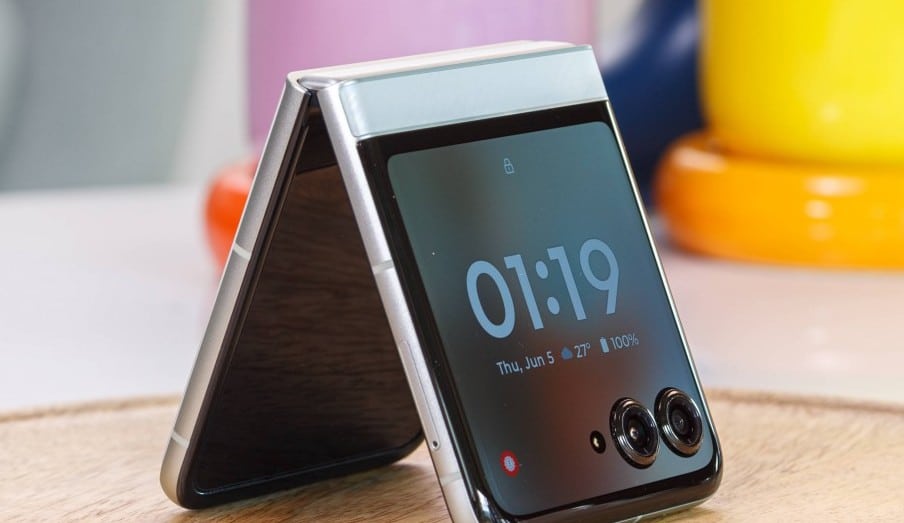 Появились первые рендеры Motorola Razr 70 Ultra