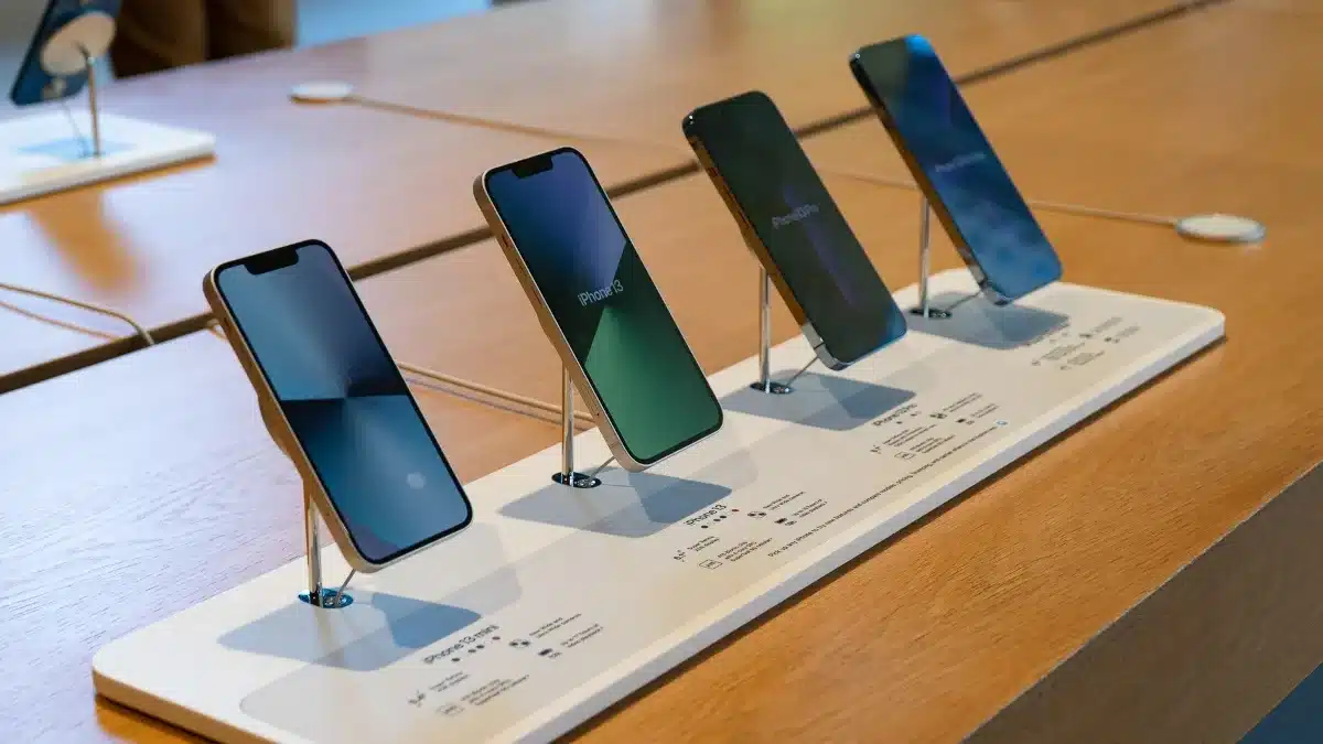 Крах рынка смартфонов: в 2026 году ожидается самый низкий уровень поставок за десятилетие